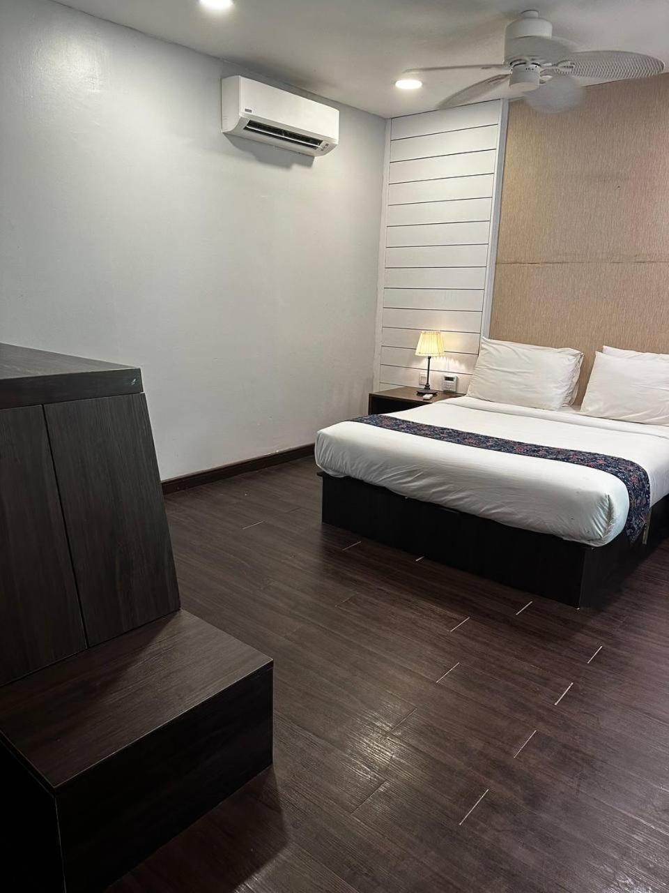 Pir - Resort Perhentian Island Kampong Pasir Hantu Dış mekan fotoğraf
