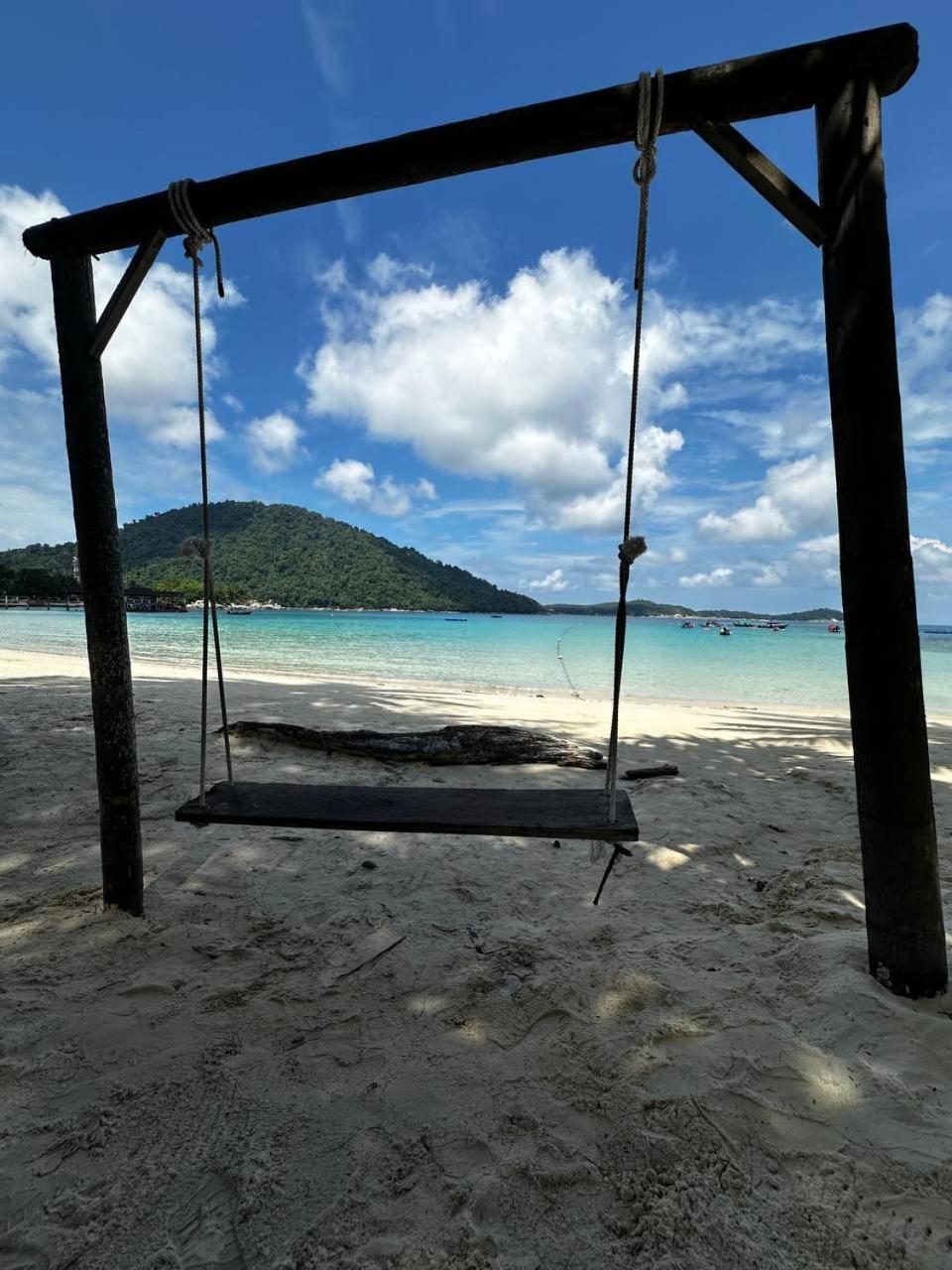 Pir - Resort Perhentian Island Kampong Pasir Hantu Dış mekan fotoğraf