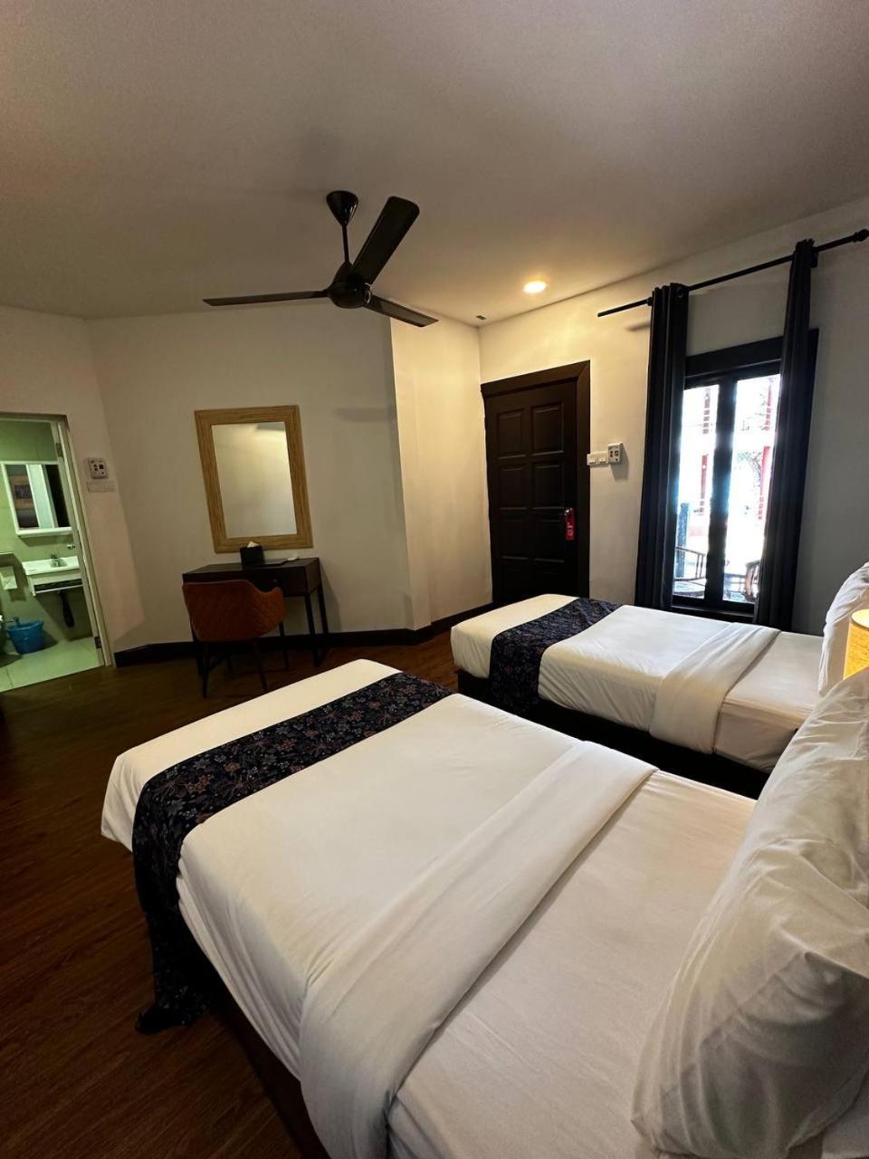 Pir - Resort Perhentian Island Kampong Pasir Hantu Dış mekan fotoğraf