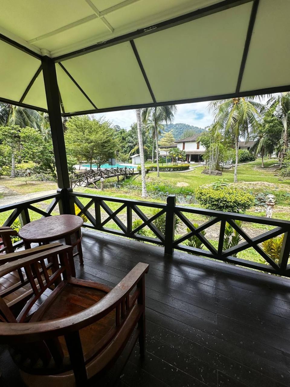 Pir - Resort Perhentian Island Kampong Pasir Hantu Dış mekan fotoğraf