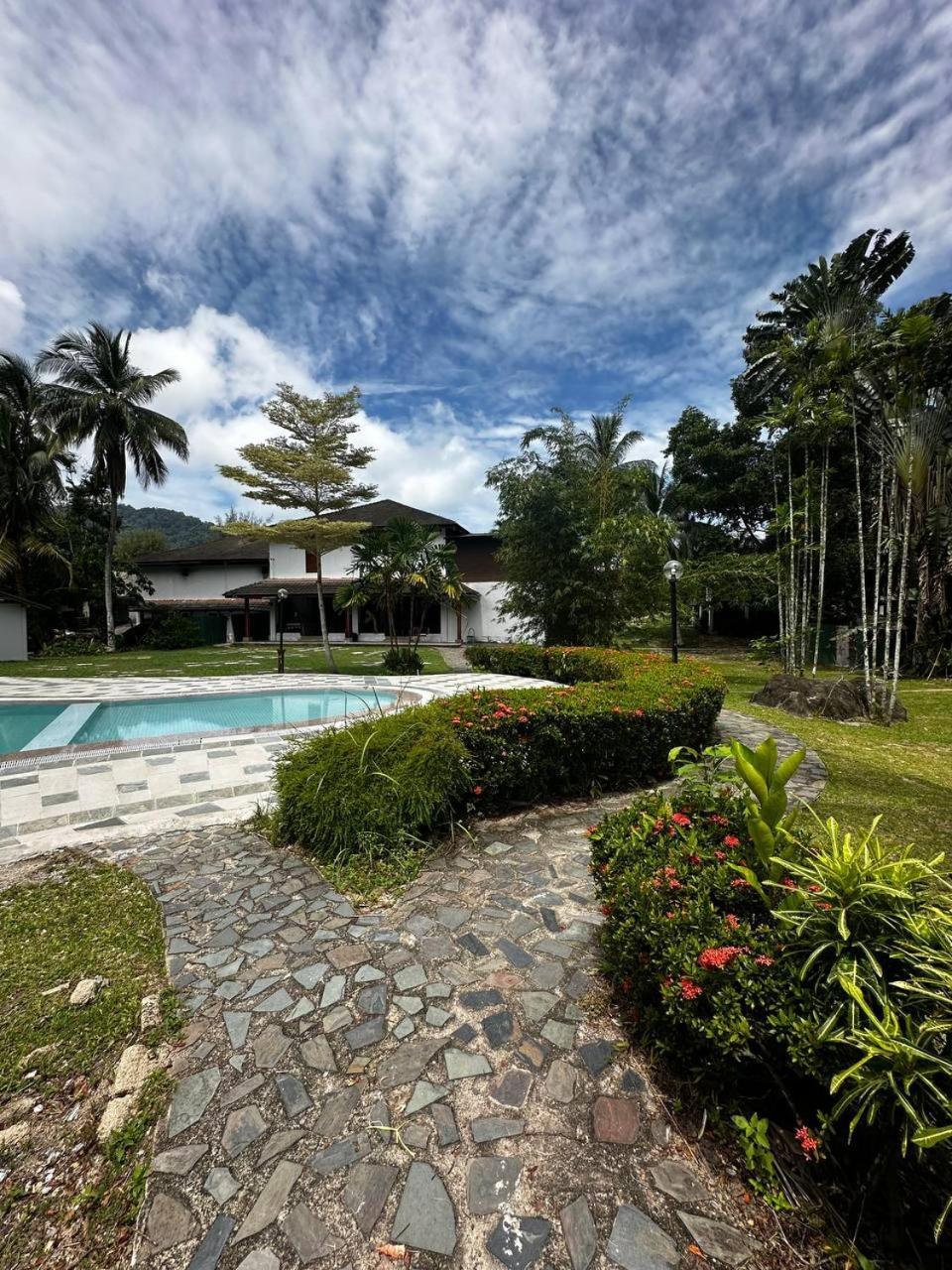Pir - Resort Perhentian Island Kampong Pasir Hantu Dış mekan fotoğraf