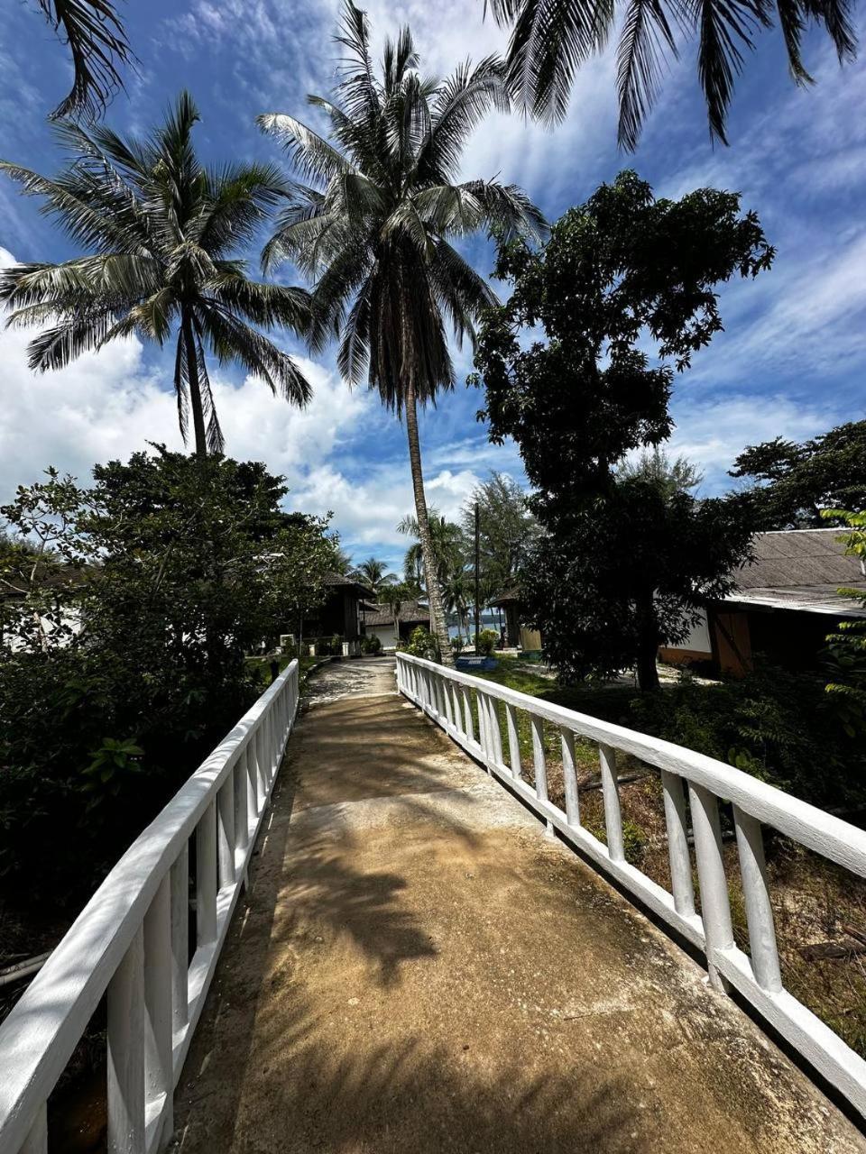 Pir - Resort Perhentian Island Kampong Pasir Hantu Dış mekan fotoğraf